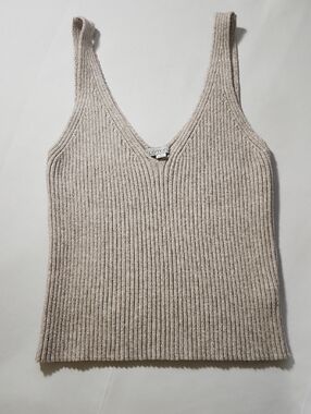 Lemon Ribbed V-Neck Knit Tank in Light Beige